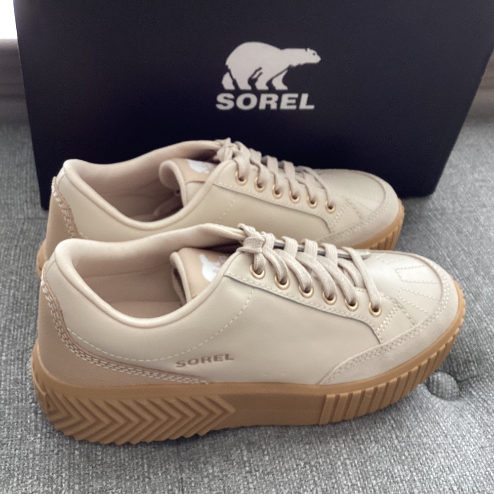 Sorel Women's Cream Sneakers with Tan Gum Sole - Picture 2 of 10